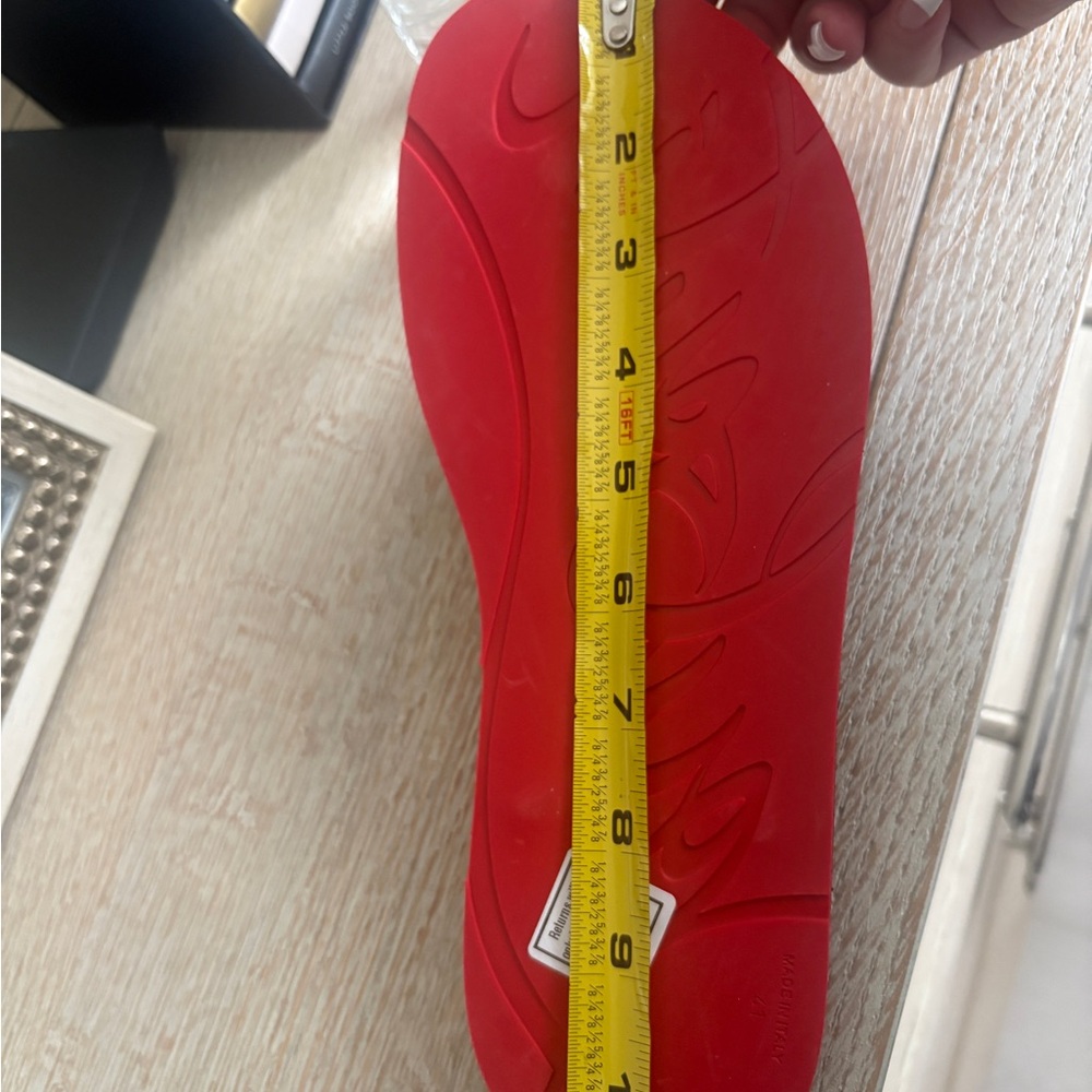 Christian Louboutin Flip Flop - Picture 8 of 9